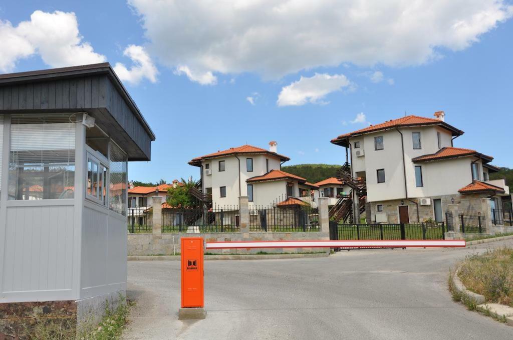 Villa Rosi - Bay View Villas Kosharitsa المظهر الخارجي الصورة